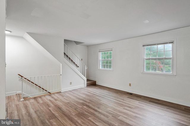 14707 BENTLEY SQ, Centreville, VA 20120