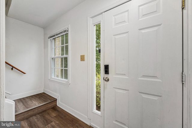 14707 BENTLEY SQ, Centreville, VA 20120