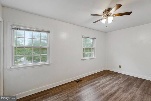 14707 BENTLEY SQ, Centreville, VA 20120