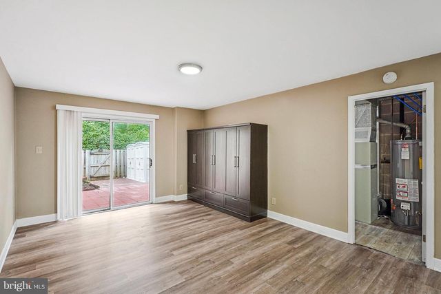 14707 BENTLEY SQ, Centreville, VA 20120