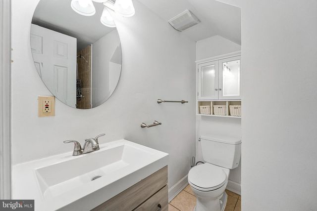 14707 BENTLEY SQ, Centreville, VA 20120
