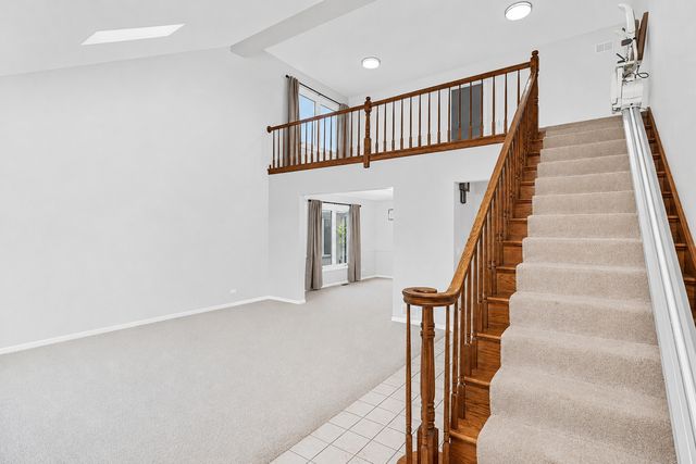 1441 W AUTUMN Trail, Addison, IL 60101