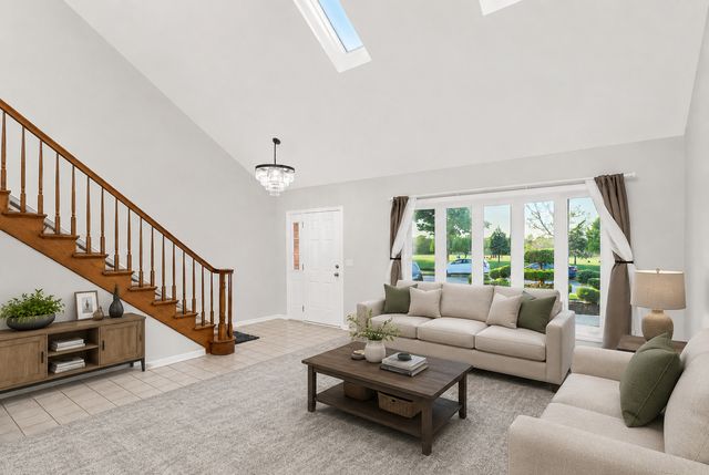 1441 W AUTUMN Trail, Addison, IL 60101