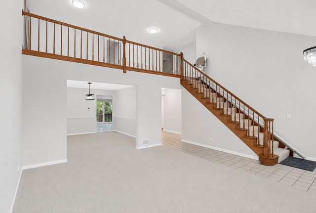 1441 W AUTUMN Trail, Addison, IL 60101