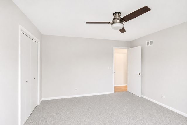1441 W AUTUMN Trail, Addison, IL 60101