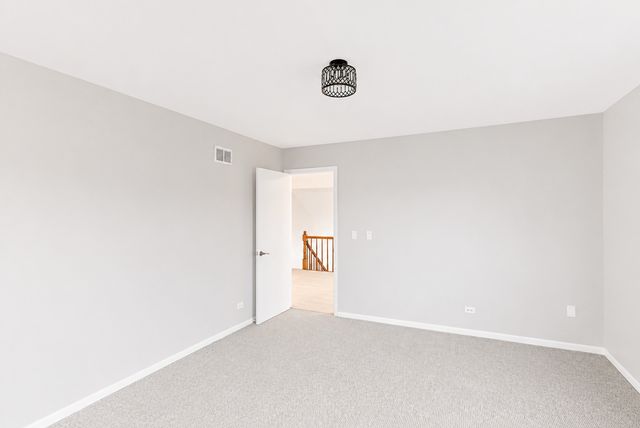 1441 W AUTUMN Trail, Addison, IL 60101