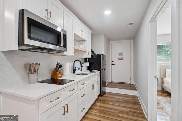 1008 Herndon Street NW, Atlanta, GA 30318