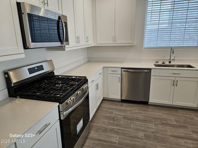 8254 E PRAIRIE Avenue, Mesa, AZ 85212