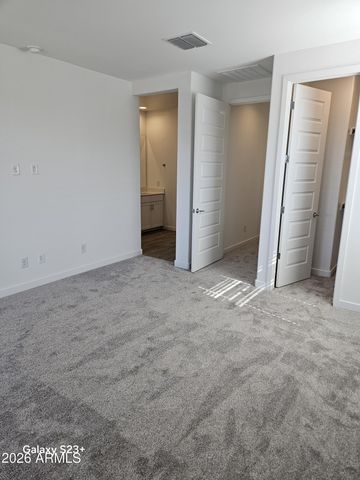 8254 E PRAIRIE Avenue, Mesa, AZ 85212