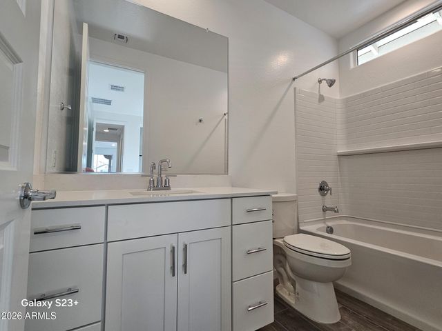 8254 E PRAIRIE Avenue, Mesa, AZ 85212