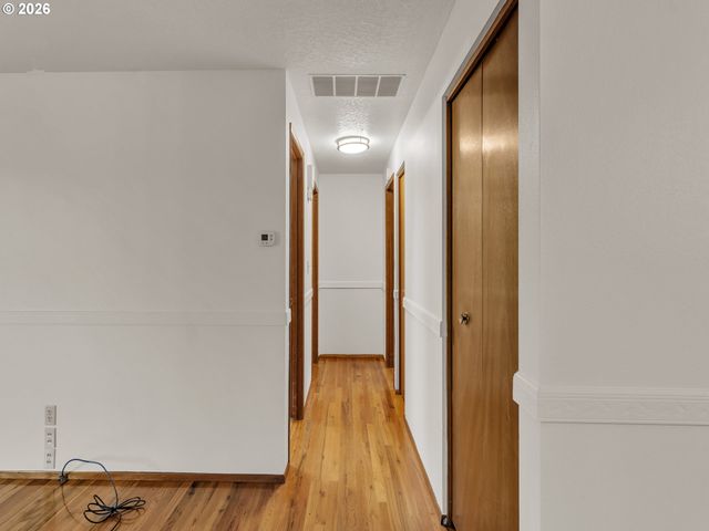 1749 THOMPSON Rd, Woodburn, OR 97071