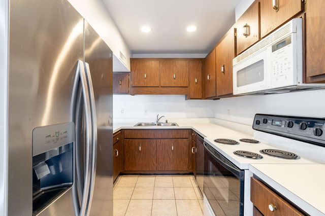 73340 Shadow Mountain Drive 41, Palm Desert, CA 92260