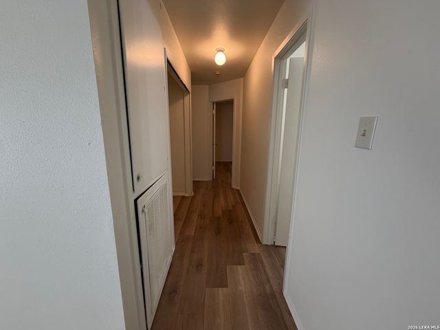 7643 Chatsworth, San Antonio, TX 78250