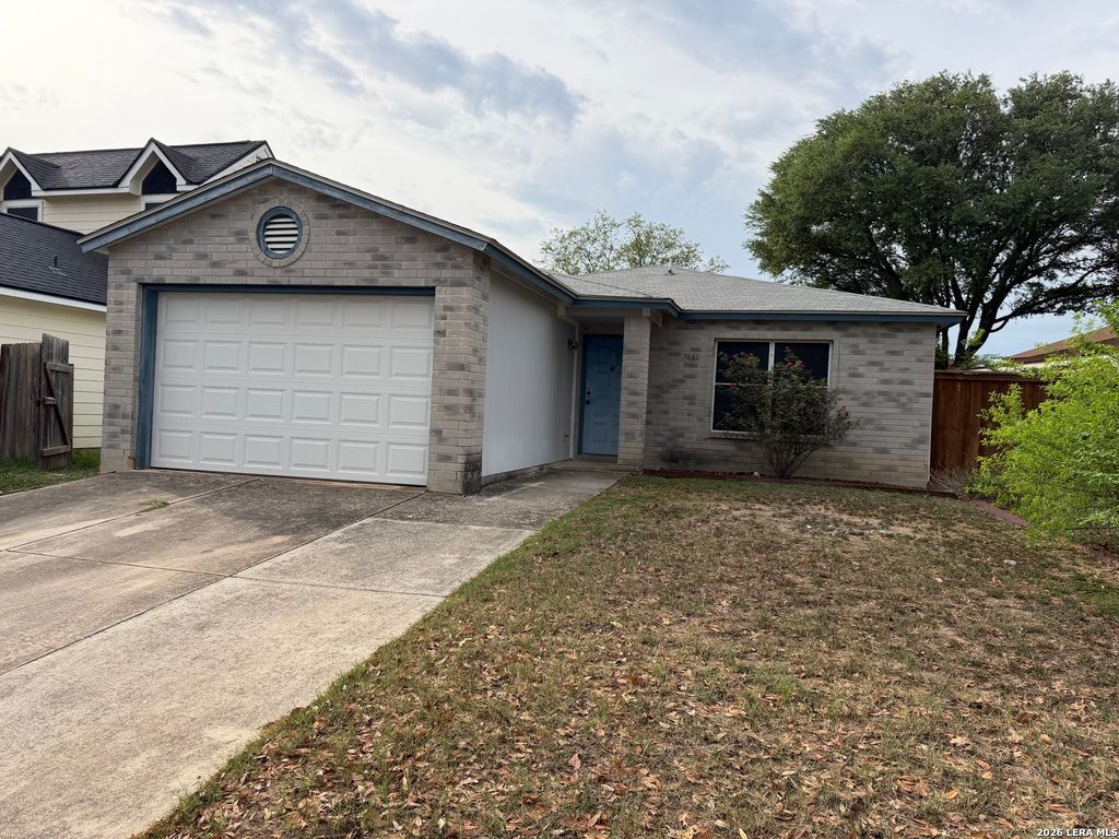 7643 Chatsworth, San Antonio, TX 78250