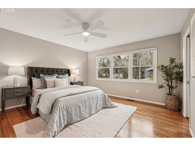 7670 Sw DANIELLE Ave, Beaverton, OR 97008