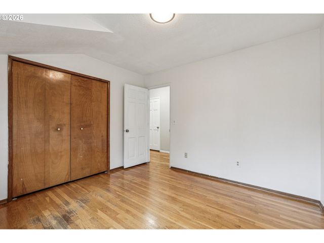 7670 Sw DANIELLE Ave, Beaverton, OR 97008