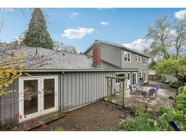7670 Sw DANIELLE Ave, Beaverton, OR 97008