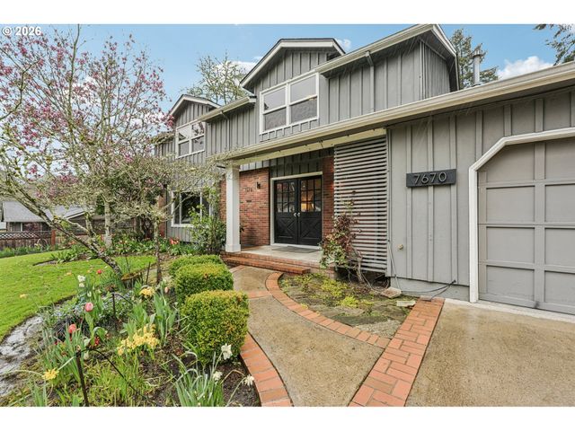 7670 Sw DANIELLE Ave, Beaverton, OR 97008