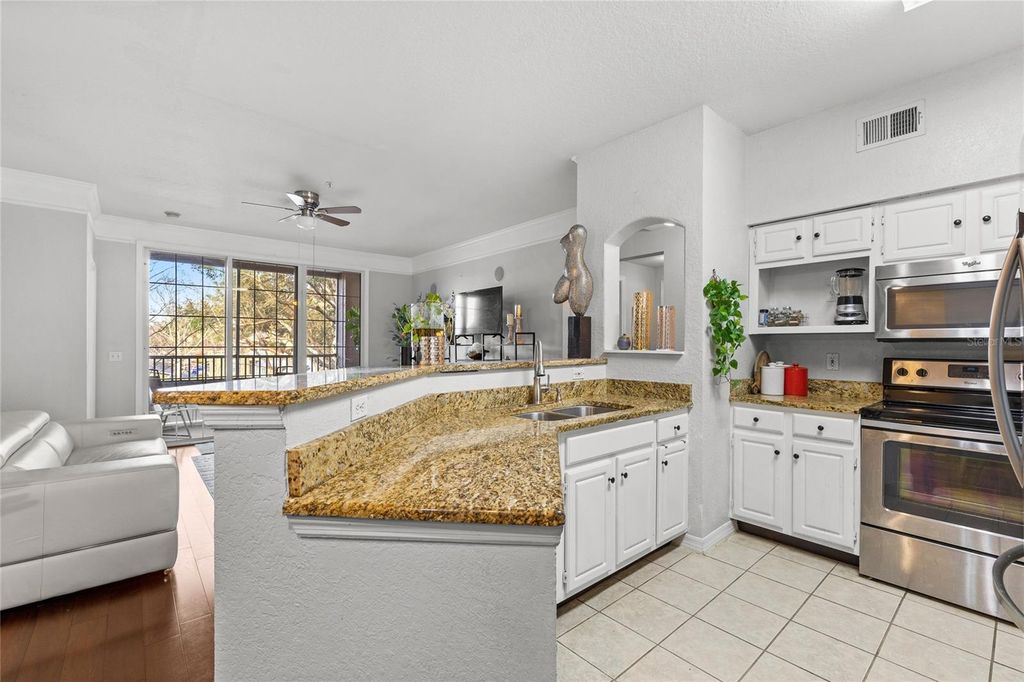 Image 3 of property listing at 3480 SOHO STREET 201, Orlando, FL 32835