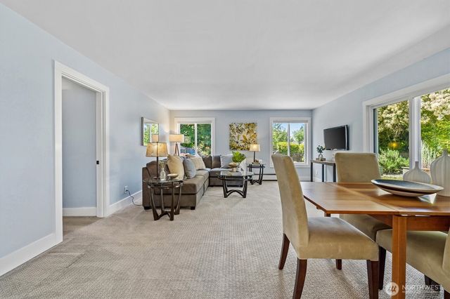 21718 88th Avenue W, Edmonds, WA 98026
