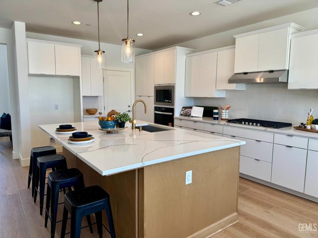 14604 Rutherford Park Avenue, Bakersfield, CA 93311