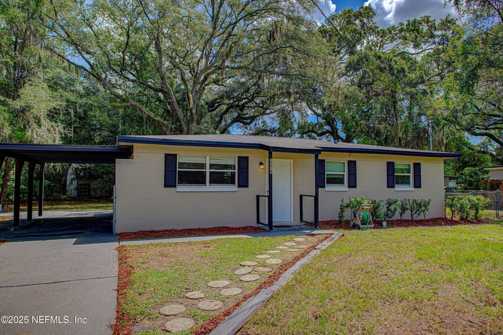 2519 MARCH HARE Lane, Jacksonville, FL 32210