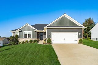 2133 Ava Lane, Newark, OH 43055