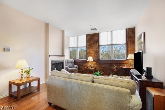 240 Main St 305, Little Falls Twp., NJ 07424