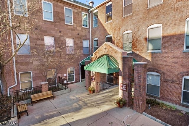 240 Main St 305, Little Falls Twp., NJ 07424