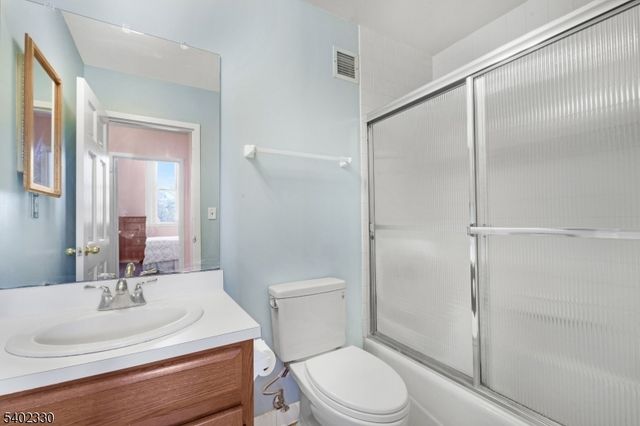 240 Main St 305, Little Falls Twp., NJ 07424