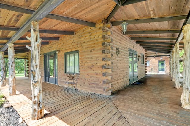 147 Abbey Lane, Fayetteville, AR 72703