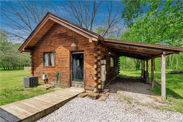 147 Abbey Lane, Fayetteville, AR 72703