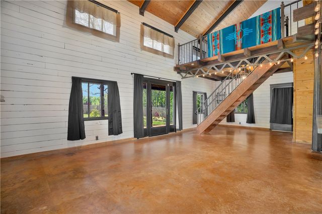 147 Abbey Lane, Fayetteville, AR 72703