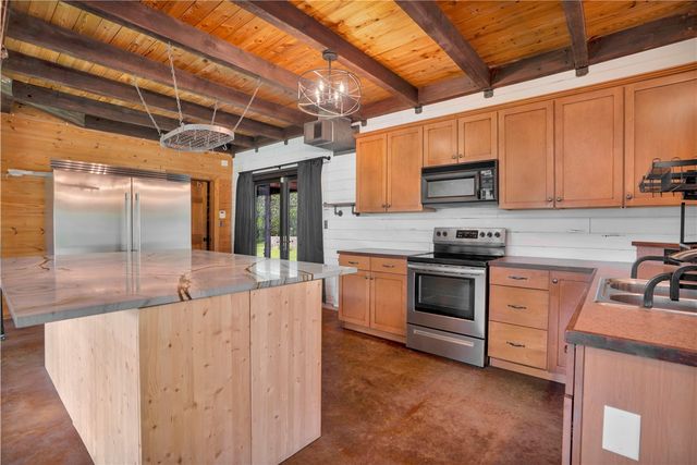 147 Abbey Lane, Fayetteville, AR 72703