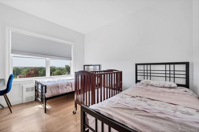 31 Walnut Ridge Lane, Bloomingburg, NY 12721