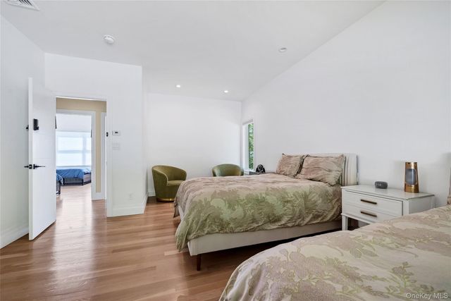 31 Walnut Ridge Lane, Bloomingburg, NY 12721