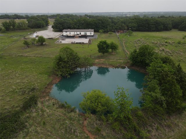 466 Belcher Road, Bowie, TX 76230