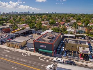 2360 NW 36th St, Miami, FL 33142