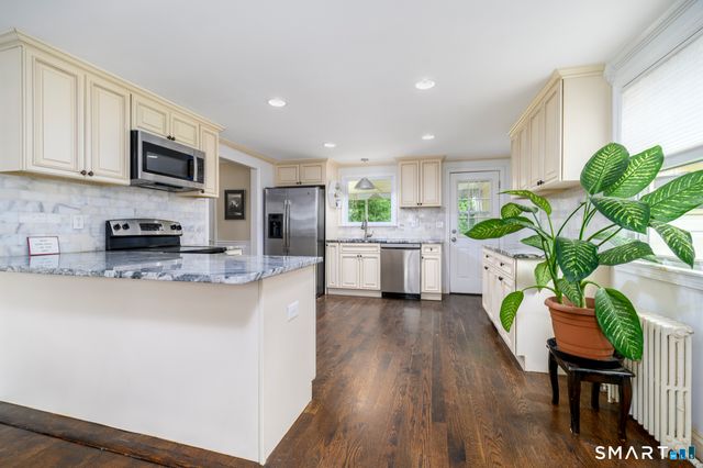 162 Killian Avenue, Trumbull, CT 06611