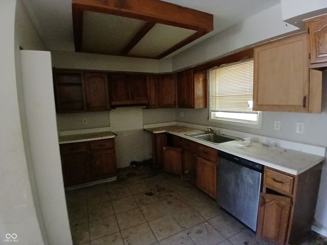 4338 Thrush Drive, Indianapolis, IN 46222