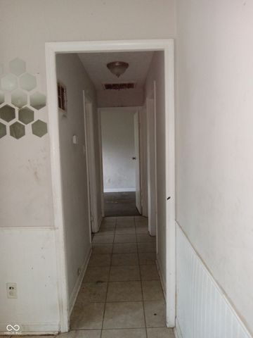 4338 Thrush Drive, Indianapolis, IN 46222