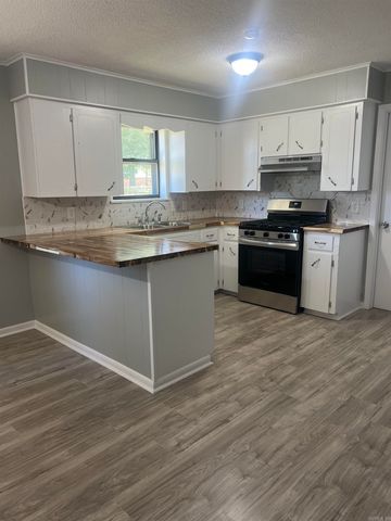 501 N Byrd Street, Crossett, AR 71635