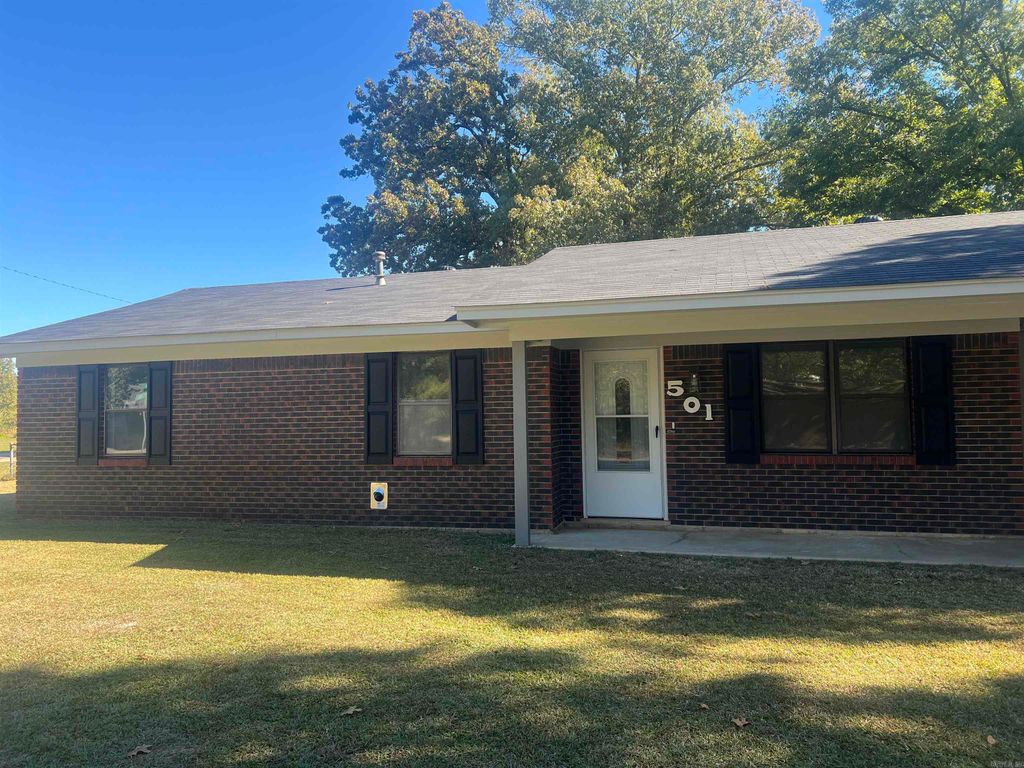 501 N Byrd Street, Crossett, AR 71635