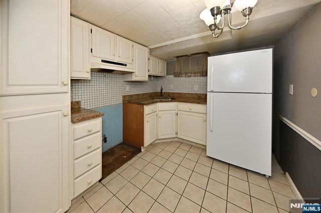 243 Devon Road, Twp Of Washington, NJ 07676