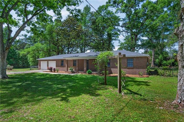 5764 Magnolia Road, Theodore, AL 36582