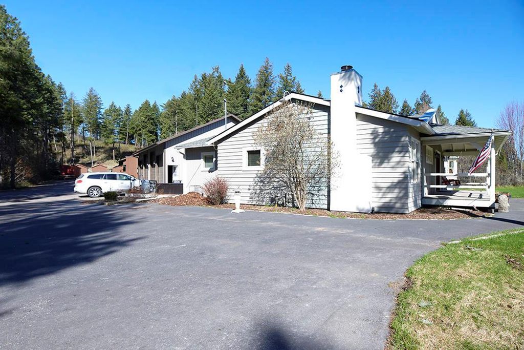 8560 Mt Highway 35, Bigfork, MT 59911 photo 2