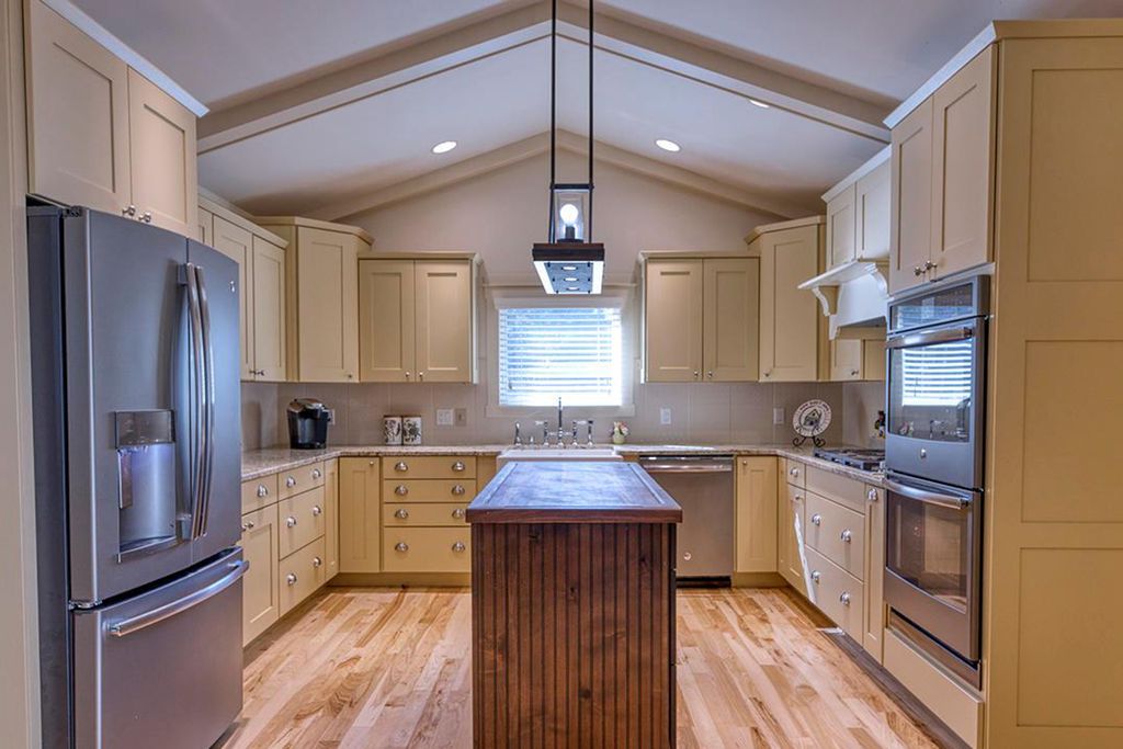 8560 Mt Highway 35, Bigfork, MT 59911 photo 6