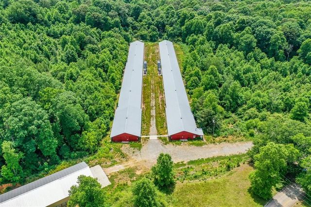 1010 Painter Road, Talking Rock, GA 30175