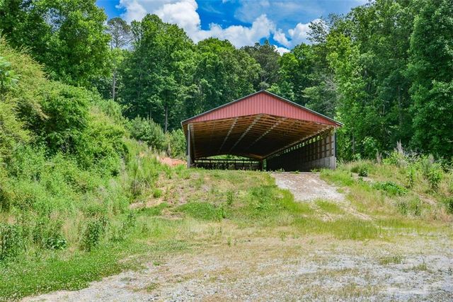 1010 Painter Road, Talking Rock, GA 30175