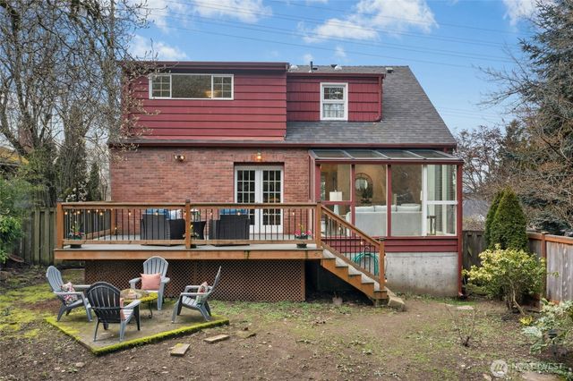 9710 8th Avenue NE, Seattle, WA 98115